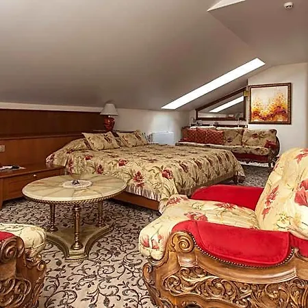Pazaislis Park 4*