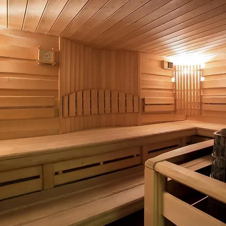 מלון Pazaislis Park 4*