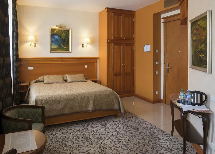 Ξενοδοχείο Pazaislis Park 4*